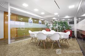 HQ | CURITIBA,  Centro Empresarial Jatobá – Sete de Setembro