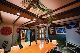 DeskLodge Beacon Tower