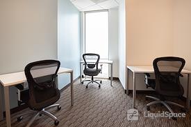 Regus || US Bank Tower