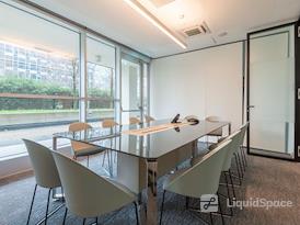 Regus | San Donato, Ten Building