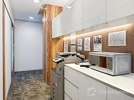 Regus | Chengdu, China Resources Building