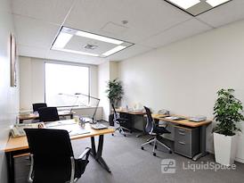 Regus | Tokyo Kamiyacho MT Building