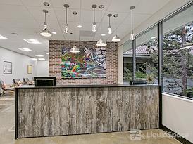Regus | Embarcadero Place