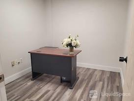 Crealde Business Center LLC