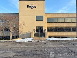 Regus | Hampton - Frontage Rd