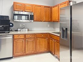 Regus | CT, Enfield - King St