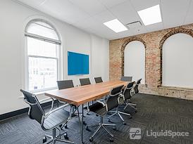 Expansive - Shockoe Slip