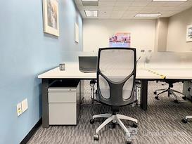Regus | Warner Center