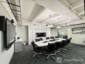 Momentum Business Center