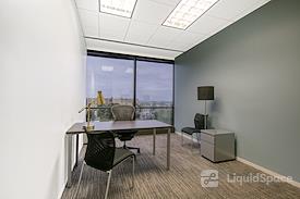 Regus | American Center