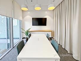 Regus | Makati, Victoria de Makati