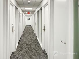 Regus | Las Vegas - E Carson St