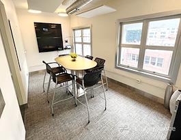 HUB116 - River North