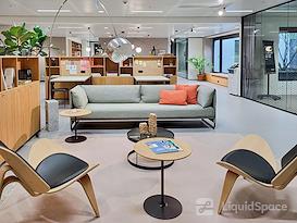 SPACES | Luxembourg, Place de la Gare