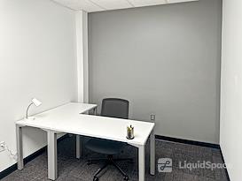 HQ | MI, Detroit - Jefferson Ave