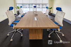 Regus | Williams Trace