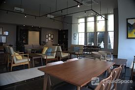 Koléga x MarkPlus, Satrio