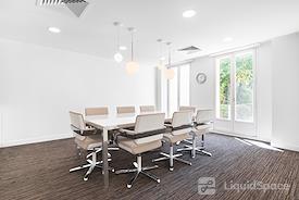 Signature | Paris, 72 Faubourg St Honoré