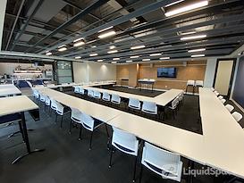 Venture X | Charlotte - The Refinery