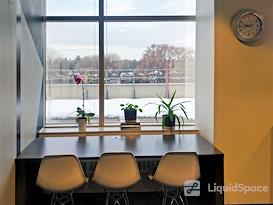Regus | Yonge and Lawrence