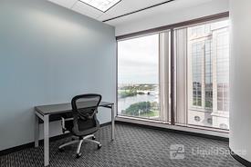 Regus | FL, Tampa - Wells Fargo