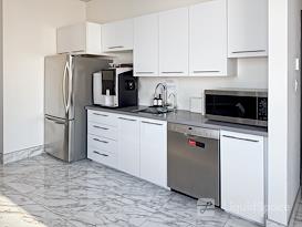 HQ | QC, Montreal - Rue Saint-Jacques