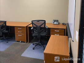 580 Executive Center