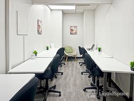 HQ | CA, Santa Clarita- Sierra Hwy