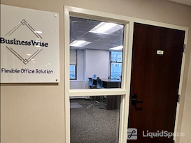 BusinessWise (Law & Finance Building)