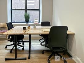 Regus | Chicago - N Green St
