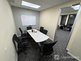 Jay Suites - Fifth Avenue Location