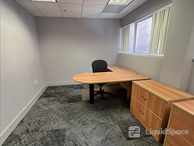 Locust Management Inc. Executive Suite