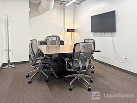 Regus | West Loop