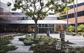 Private Offices • Coworking Spaces • Hybrid Offices 🏢