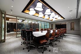 The Executive Centre - Maker Maxity