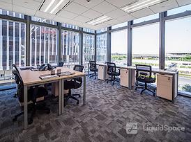 Regus | Shanghai, The Hub