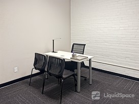 Regus | CA, Visalia - S Church St