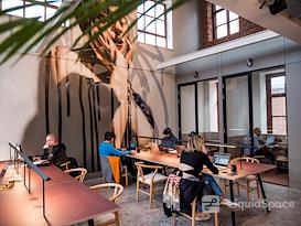 Colony | Flint Glass Works