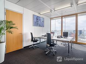 Regus | Dusseldorf Stadttor 1