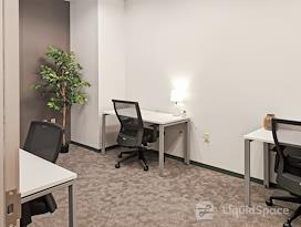 HQ | NE, Omaha - 11602 West Center Road