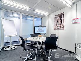 Regus | Dusseldorf Stadttor 1