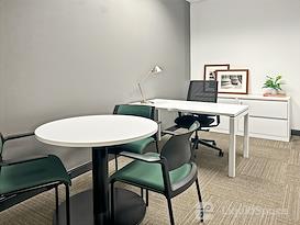 Regus | 401 North Michigan