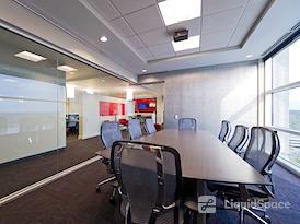 Regus | Cap Trust Tower