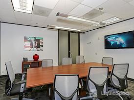 Regus | River Oaks