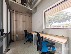 Section Desk Club