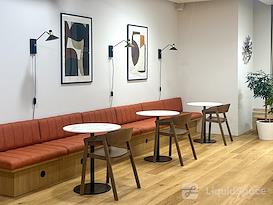 Signature | Amsterdam, Strawinskyhuis