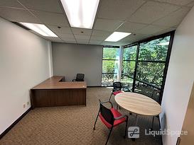 (BOT) North Creek Executive Offices