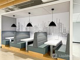 Regus | Toronto Airport Corporate Centre