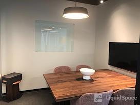 Industrious - Fashion District