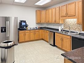 Regus | NC, Greensboro - 301 N Elm